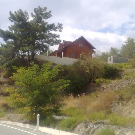 בקתה Timber Log House *