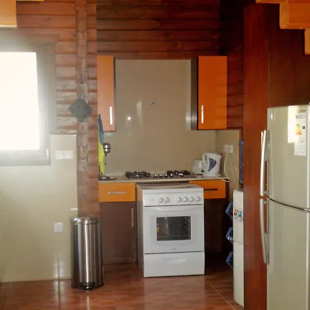 Timber Log House בקתה אגרוס