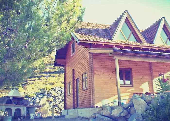 Timber Log House * Agros