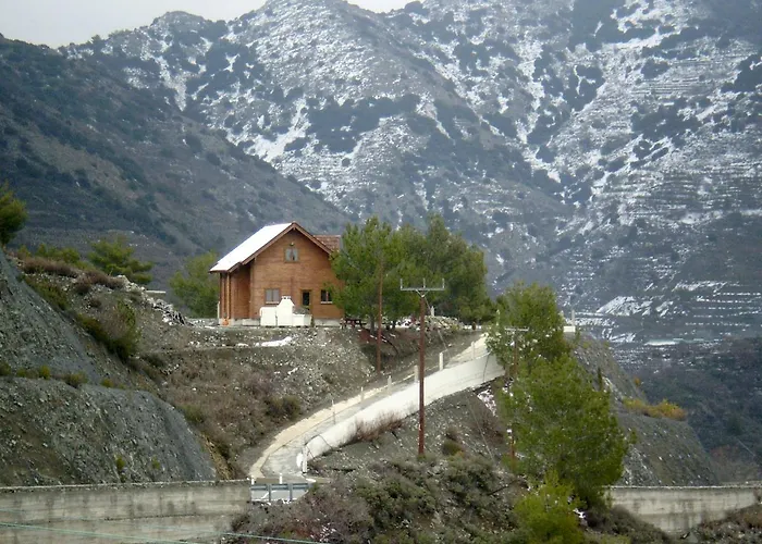 Timber Log House * Agros