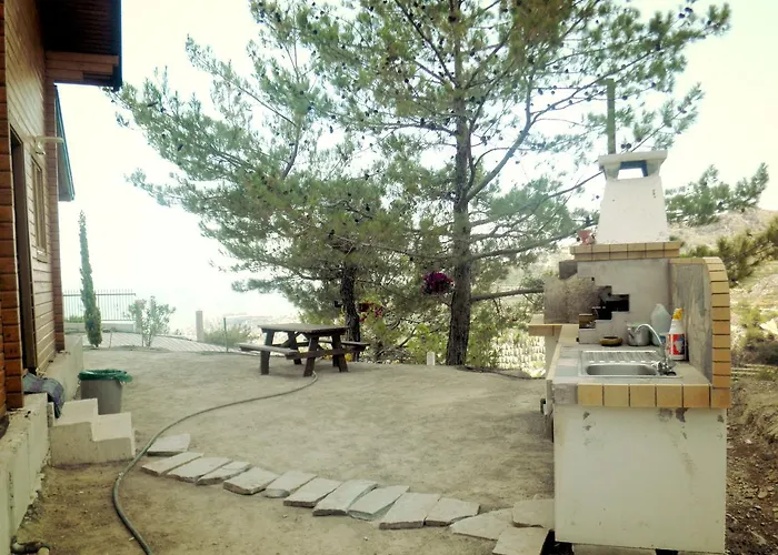 Timber Log House Chalet *