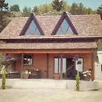 Timber Log House * Agros