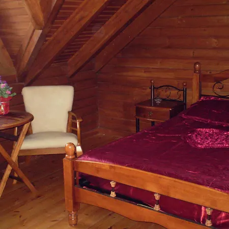 Timber Log House Chalet