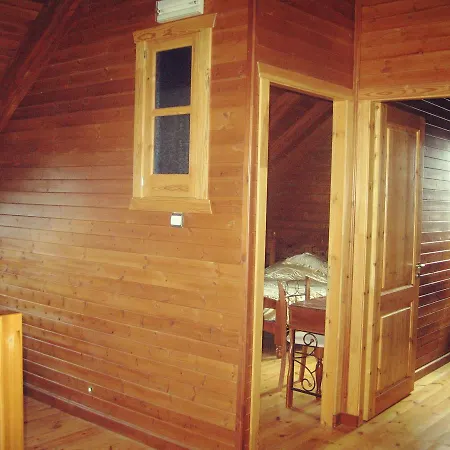 Timber Log House * أغروس