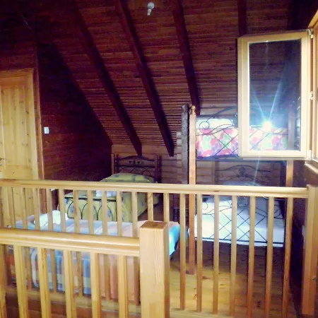Alpesi faház Timber Log House