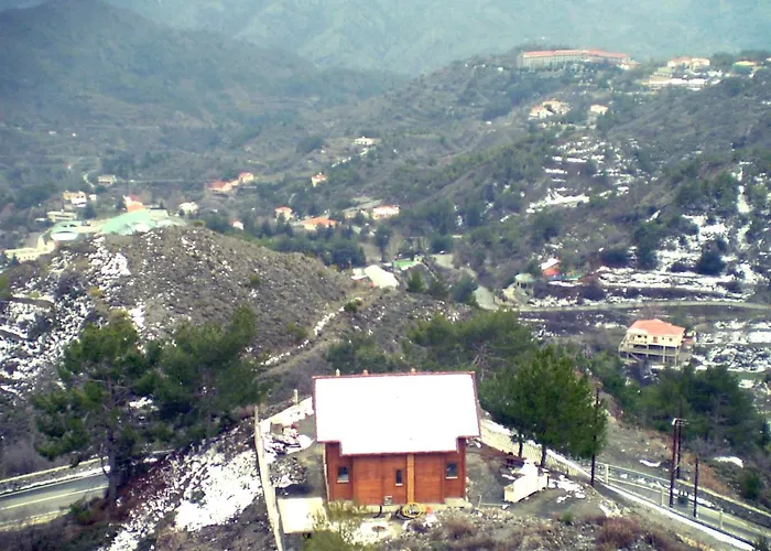 Σαλέ Timber Log House *