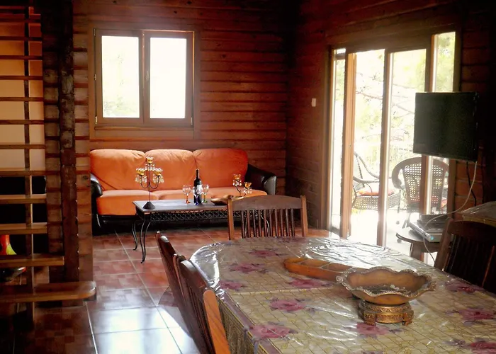 Timber Log House Alpstuga *