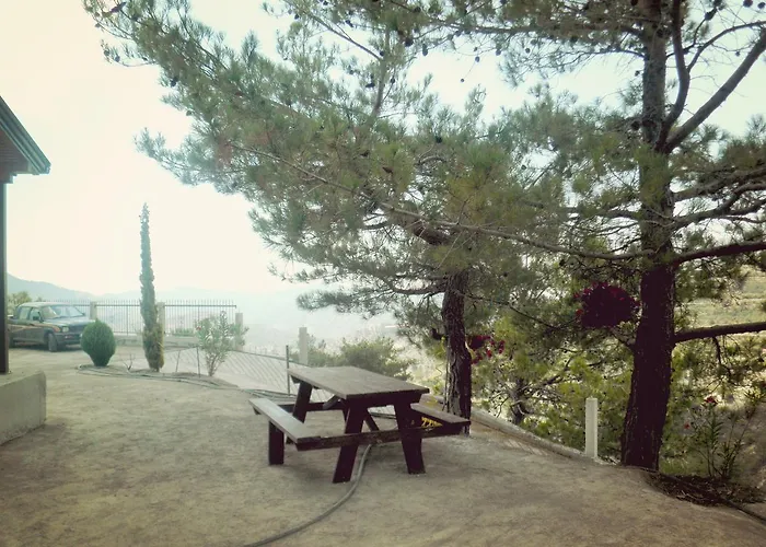 Σαλέ Timber Log House